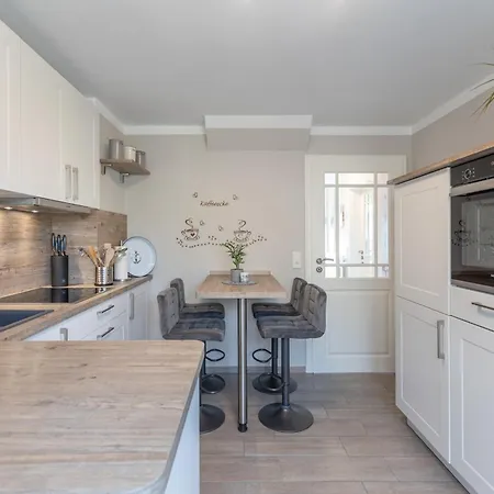 Holiday home Jule Ahoi